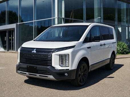 2025 Mitsubishi Delica D:5 I Рестайлинг 2, белый, 5790000 рублей, вид 1