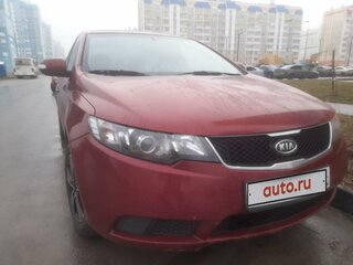 2009 Kia Cerato 5-speed II, красный, 800000 рублей, вид 2
