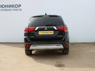 2018 Mitsubishi Outlander III Рестайлинг 2, чёрный, 2129000 рублей, вид 5