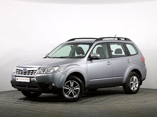 2011 Subaru Forester III Рестайлинг, серебристый, 1350000 рублей, вид 1
