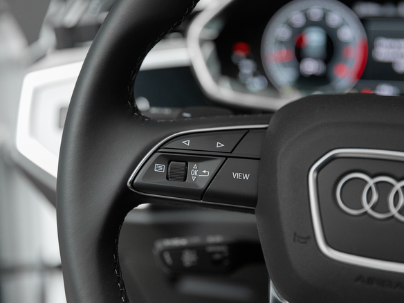 2026 Audi Q3 35 TFSI II (F3), белый, 4050000 рублей - вид 13