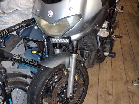 1997 Yamaha FZ400, серебристый, 125000 рублей, вид 5