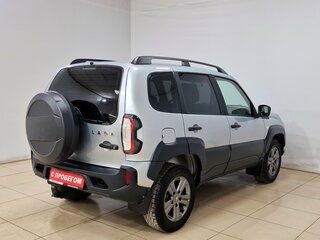 2022 Lada (ВАЗ) Niva Travel I, серебристый, 995000 рублей, вид 4