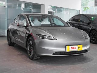 2025 Tesla Model 3 Long Range I Рестайлинг, серебристый, 8366500 рублей, вид 3
