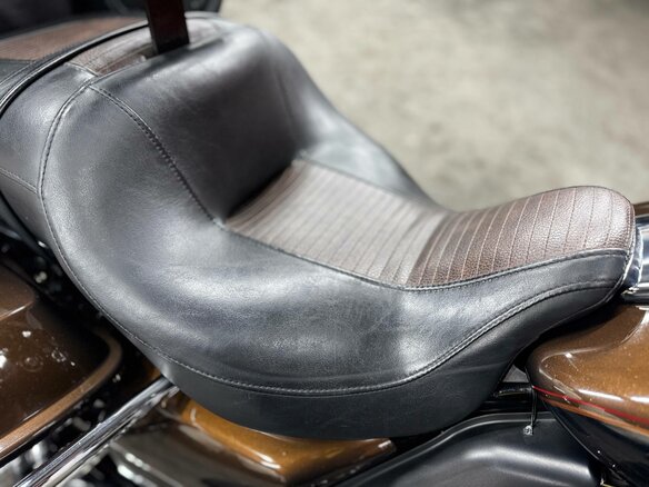 2013 Harley-Davidson Electra Glide, коричневый, 1120000 рублей - вид 36