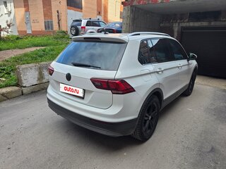 2018 Volkswagen Tiguan II, белый, 2850000 рублей, вид 3