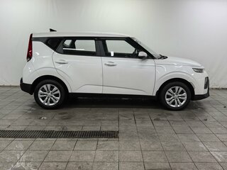 2022 Kia Soul III, белый, 1800000 рублей, вид 4