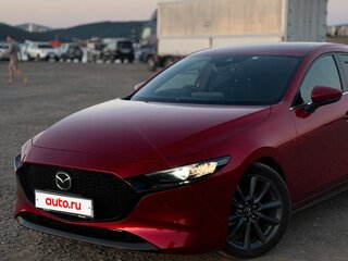 2021 Mazda 3 IV (BP), красный, 1680000 рублей, вид 5