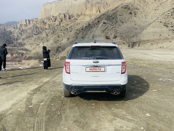 2015 Ford Explorer V, белый, 2700000 рублей - вид 9