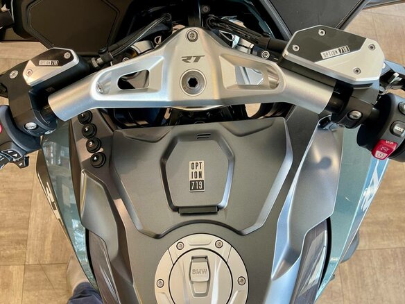 2025 BMW R 1300 RT, серый, 3590000 рублей - вид 13