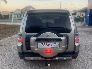 2007 Mitsubishi Pajero IV, бежевый, 1600000 рублей, вид 3