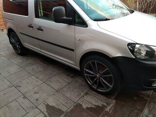 2010 Volkswagen Caddy III Рестайлинг, серебристый, 1000000 рублей, вид 3