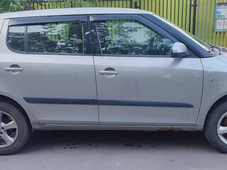2009 Skoda Fabia II, золотистый, 650000 рублей, вид 3