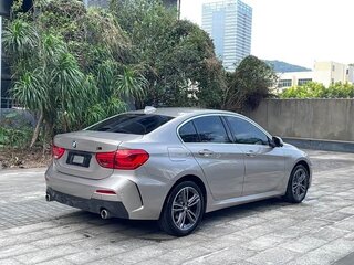 2022 BMW 1 серии 120i III (F52) Рестайлинг, серебристый, 1590000 рублей, вид 2