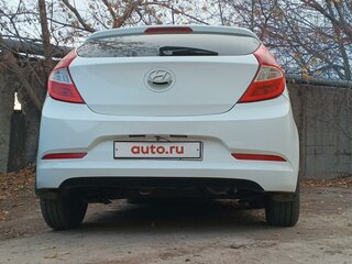 2015 Hyundai Solaris I Рестайлинг, белый, 1000000 рублей, вид 2