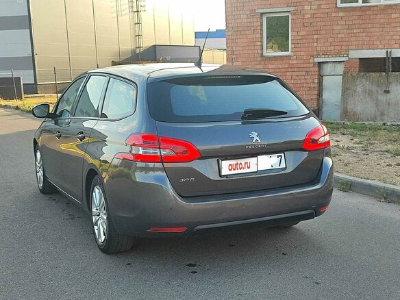 2017 Peugeot 308 II Рестайлинг, серый, 1300000 рублей - вид 5