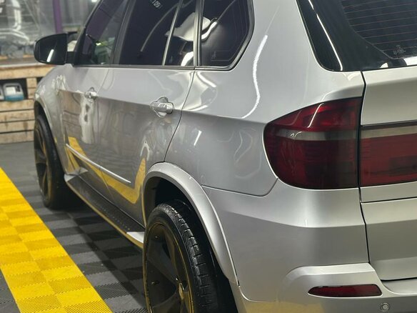 2007 BMW X5 3.0si II (E70), серебристый, 1550000 рублей - вид 4