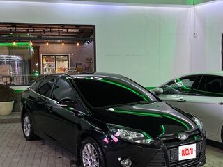2013 Ford Focus III, чёрный, 1060000 рублей, вид 2