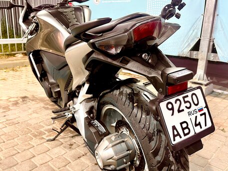 2012 Honda VFR 1200, серый, 950000 рублей, вид 4