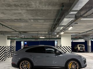 2022 Porsche Cayenne Turbo GT Coupé III, серый, 13000000 рублей, вид 2