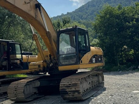 2009 Caterpillar 325, 4999000 рублей, вид 1