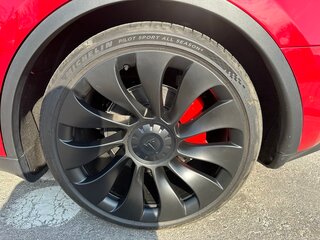 2021 Tesla Model Y Performance I, красный, 3990000 рублей, вид 3