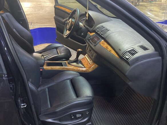 2003 BMW X5 4.6is I (E53), чёрный, 1750000 рублей - вид 16