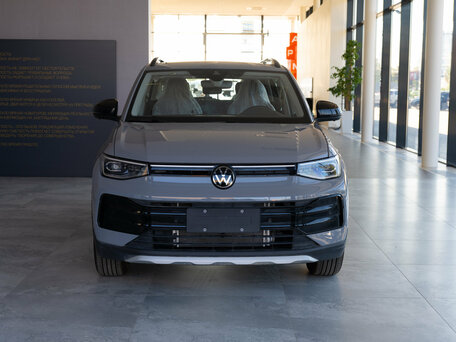 2026 Volkswagen Tharu XR, серый, 3600000 рублей, вид 2