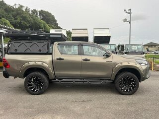 2024 Toyota Hilux VIII Рестайлинг 2, зелёный, 4200005 рублей, вид 4