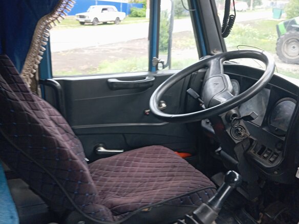 2009 КамАЗ 65117, синий, 950000 рублей - вид 7