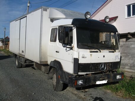 1990 Mercedes-Benz 1117, белый, 1100000 рублей, вид 3