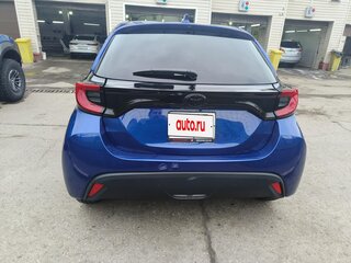 2020 Toyota Yaris IV, синий, 1800000 рублей, вид 5