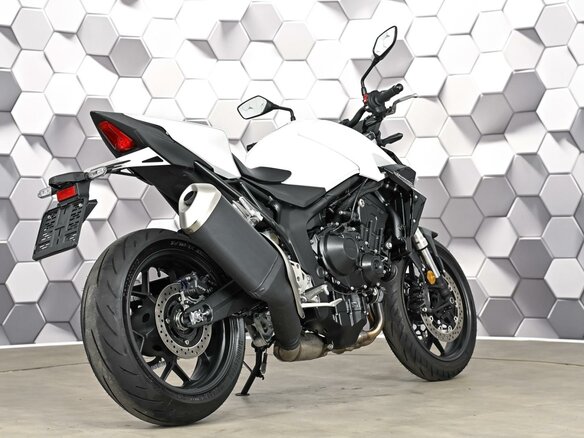 2025 Honda CB 1000 Hornet, белый - вид 6