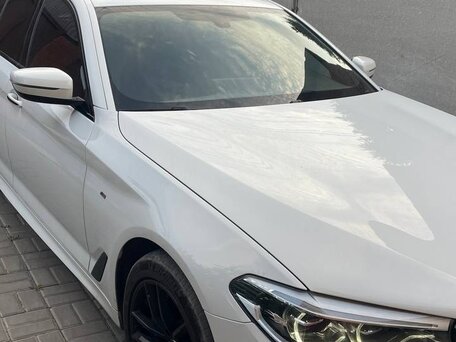 2017 BMW 5 серии 530i xDrive VII (G30/G31/G38), белый, 4299000 рублей, вид 3