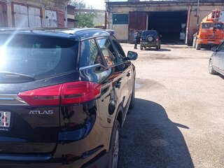2018 Geely Atlas I, чёрный, 1600000 рублей, вид 3