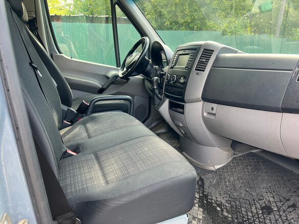 2015 Mercedes-Benz Sprinter, серый, 2200000 рублей - вид 17