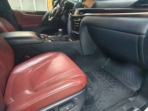 2021 Lexus LX 570 III Рестайлинг 2, белый, 12990000 рублей - вид 18
