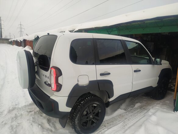 2023 Lada (ВАЗ) Niva Travel I, белый, 1370000 рублей - вид 12