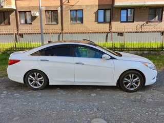 2011 Hyundai Sonata VI (YF), белый, 1500000 рублей, вид 1