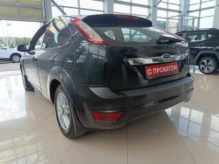 2009 Ford Focus II Рестайлинг, чёрный, 330000 рублей, вид 5