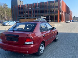 2000 Hyundai Accent II, красный, 125000 рублей, вид 2