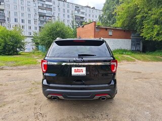 2019 Ford Explorer V Рестайлинг 2, чёрный, 3000000 рублей, вид 4
