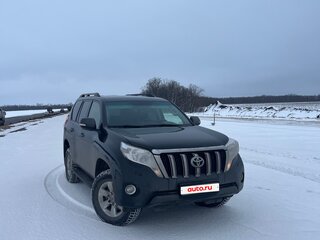 2013 Toyota Land Cruiser Prado 150 Series Рестайлинг 1, чёрный, 2950000 рублей, вид 3