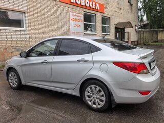 2012 Hyundai Solaris I, серебристый, 530000 рублей, вид 5