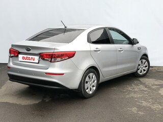 2015 Kia Rio III Рестайлинг, серебристый, 750000 рублей, вид 2