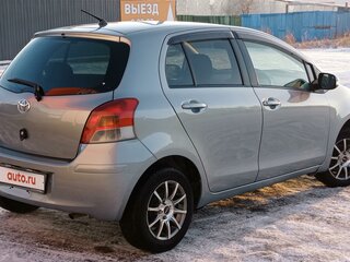 2009 Toyota Vitz II (XP90), серый, 655000 рублей, вид 4