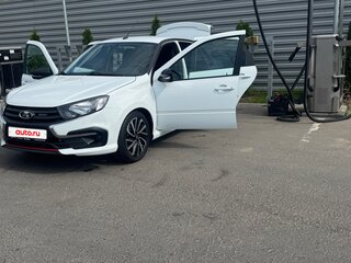 2024 Lada (ВАЗ) Granta Sport I Рестайлинг, белый, 1100000 рублей, вид 2