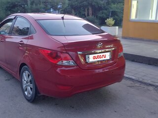 2012 Hyundai Solaris I, красный, 550000 рублей, вид 3
