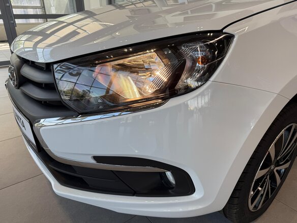 2025 Lada (ВАЗ) Granta I Рестайлинг, белый, 1260000 рублей - вид 16