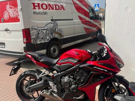 2023 Honda CBR 650R, красный, 1195843 рублей, вид 1